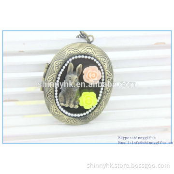 2014 new desigh anquint bronze oval locket can put photo inside